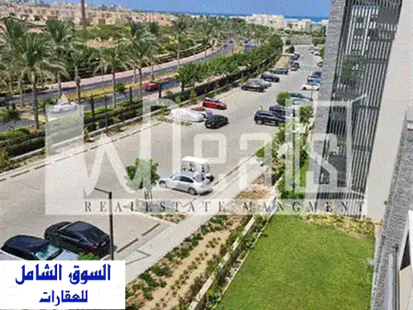 شاليه فاخر مطل على البحر في مراسي مارينا 1 - فرصة استثمارية لا تُفوّت!