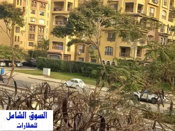 شقة فاخرة للإيجار في مدينتي B1 - تشطيب خاص! قانون جديد