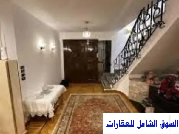 دوبلكس فاخر للإيجار في مصر الجديدة - مساحة 130م²،...