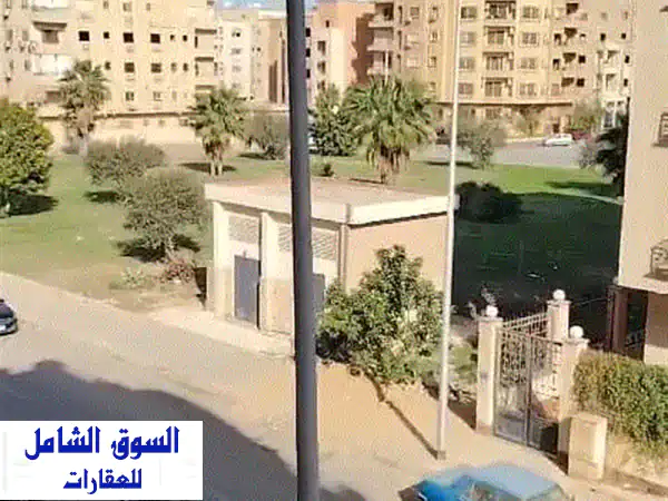 شقة 200 متر، فيو جاردن، أول سكن! قلب التجمع الخامس...