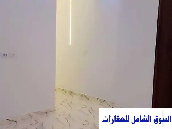 شقة للإيجار في حلوان - أول سكن! تشطيب سوبر لوكس ٩٠ متر بشارع رئيسي