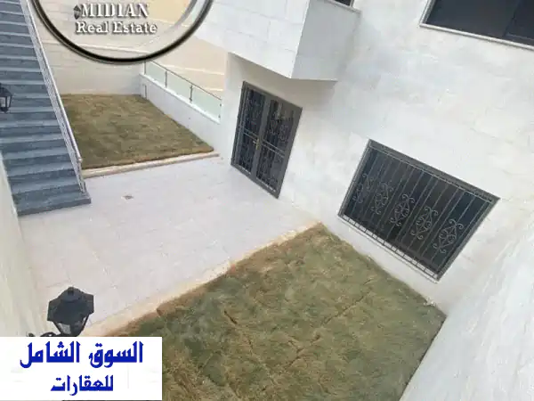 شقة شبه أرضي جديدة للبيع بالجاردنز - مساحة 155م + تراس...