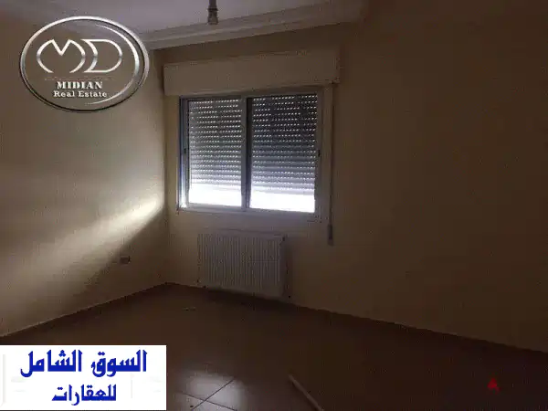شقة أرضية فاخرة للإيجار في الرابية - قرب...