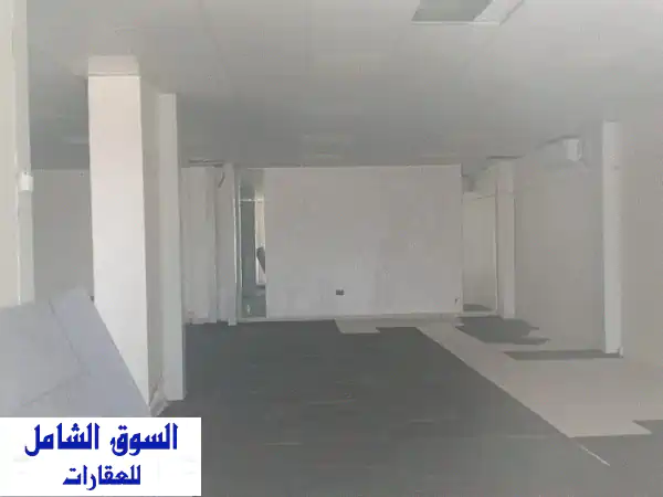محل تجاري فاخر للإيجار في مصفح الصناعية - مساحة 100...