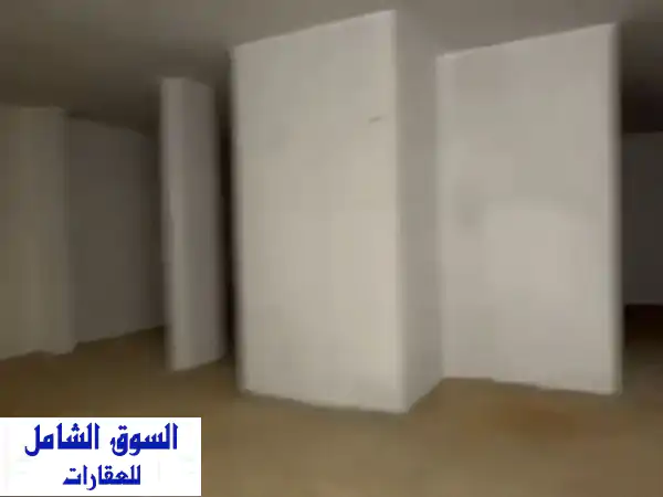 مستودع للإيجار في دوحة عرمون - 700م²، ارتفاع 4.5م، نزلة شاحنات! (عرض مميز)