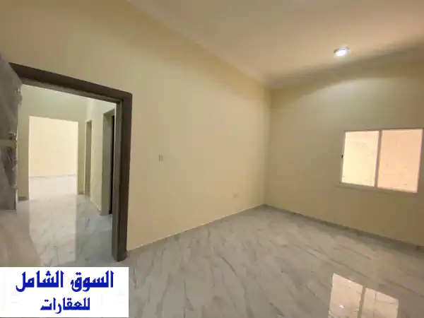 شقة نظامية رائعة للإيجار في عين خالد - أم السنيم...