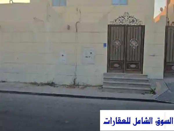 فيلا استثمارية مميزة في معيذر الجنوبي - عائد تأجيري مضمون!