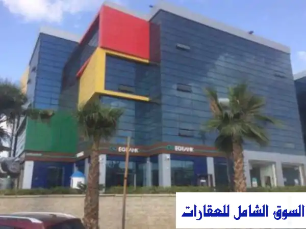 فرصة ذهبية! محل تجاري 104م² للإيجار في مول Top 90 -...