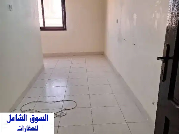 شقة مفروشة للإيجار في قلالي - غرفة وصالة - 120 دينار فقط! ✨