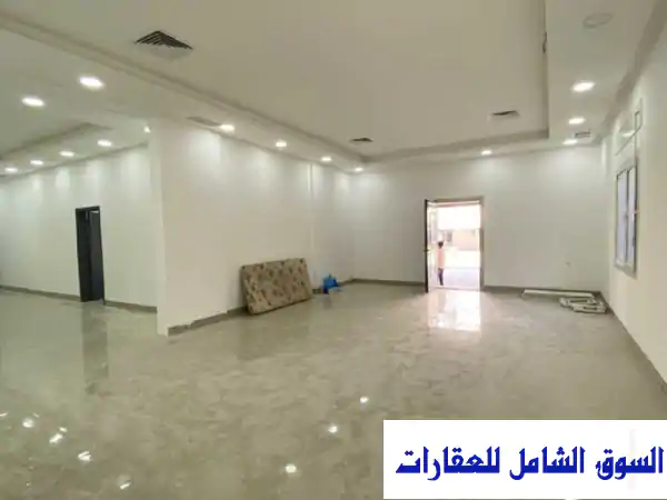 🏡 دور أرضي دبلوكس فاخر في أبو فطيرة - مساحات...