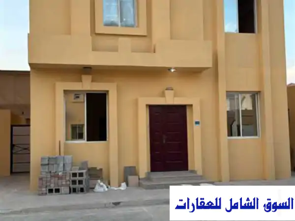 فلل فاخرة للإيجار في أم صلال محمد - 7 غرف نوم،...