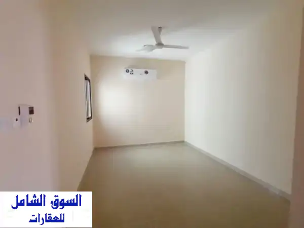 شقة فاخرة للإيجار في القرم | موقع متميز وخدمات متكاملة