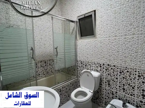 شقة فاخرة شبه أرضي للإيجار في خلدا - مساحة 225م - 4 غرف نوم - سعر مميز!