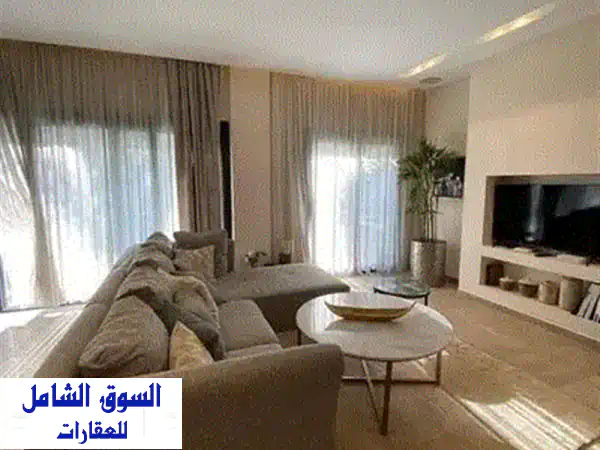 شقة للبيع في مدينة الشروق - منطقة 9، دور أرضي أمامي بحديقة خاصة! ✨