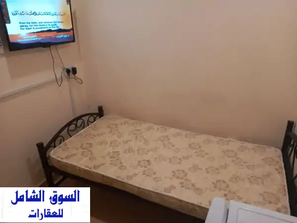 غرفة مفروشة مستقلة - سكن هادئ ونظيف شامل الخدمات - 1000 درهم فقط!