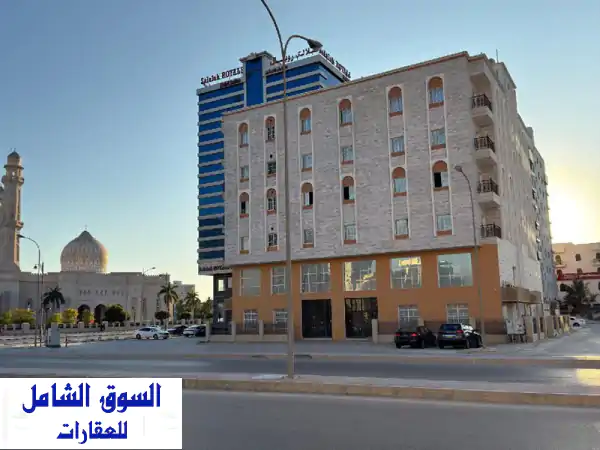فرصة استثمارية ذهبية في قلب صلالة: مكتبك أو...