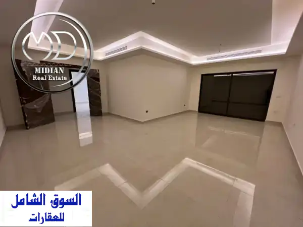 رقم الاعلان 9731 شقة شبه أرضي جديدة للبيع دير غبار...