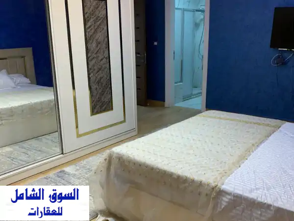 شقة مفروشة فاخرة للإيجار اليومي - فيو نادي...