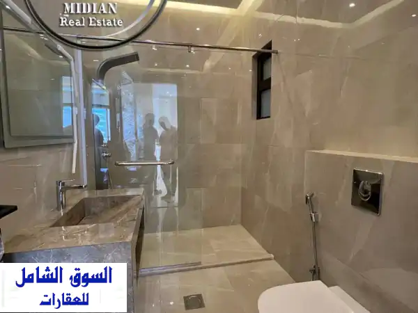 شقق فاخرة للبيع في الجاردنز | 225م²، 4 غرف نوم، سعر مميز! (رقم الإعلان: 9529)