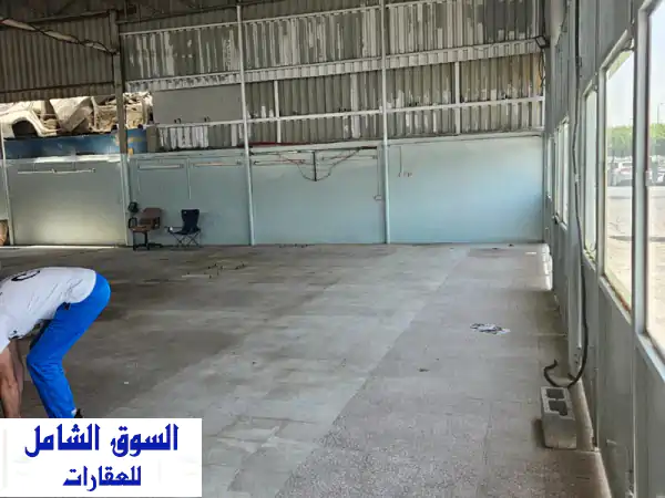 شبرة تجارية للإيجار في مصفح الصناعية - مثالية لشو...