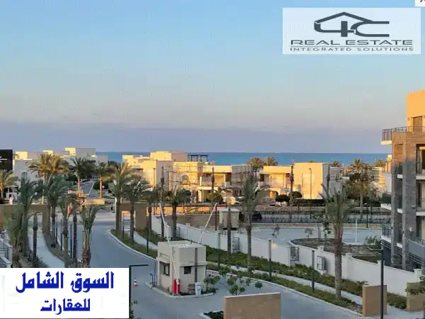 شاليه فاخر للبيع في مراسي - فيو بحري خلاب! استلام فوري!