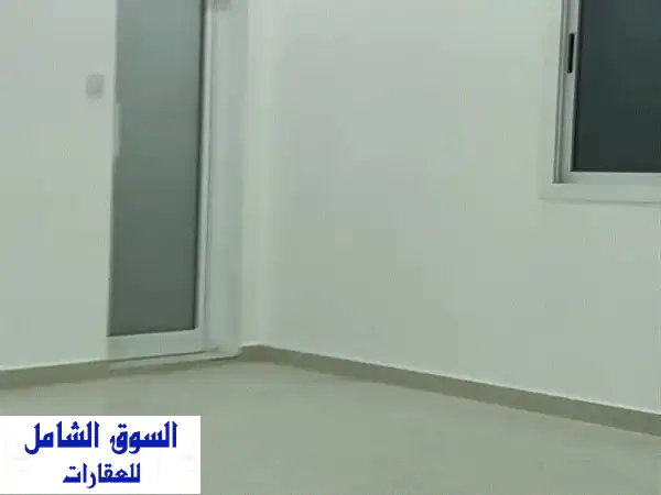 شقة فاخرة للبيع في الحد - 4 غرف نوم، 4 حمامات، ومواقف سيارات!  (73,000 دينار بحريني)