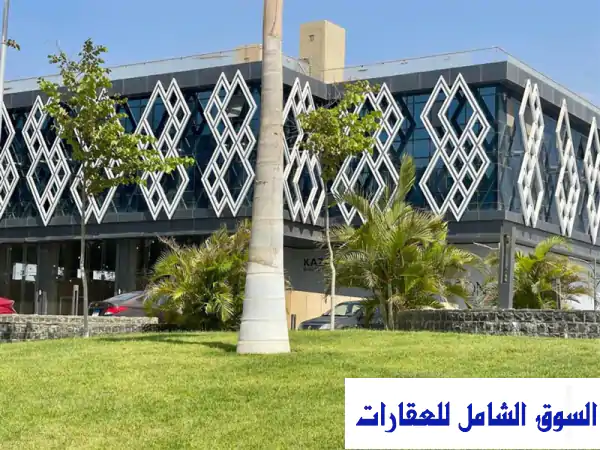 مكتب إداري فاخر للبيع في 6 أكتوبر - بمقدم 20% وقسط على...