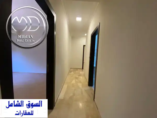 شقة شبه أرضي فاخرة للإيجار في دير غبار - مساحة 415م² + حديقة خاصة!