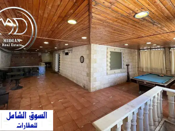شقة فاخرة شبه أرضية للبيع في أم السماق | مساحة 265م +...