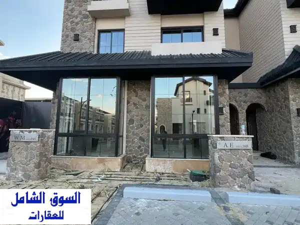 تاون هاوس فاخر 4 غرف نوم للبيع بمقدم و أقساط مُيسّرة...