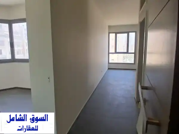مكتب فاخر للإيجار في جل الديب - موقع مميز! 104 متر مربع