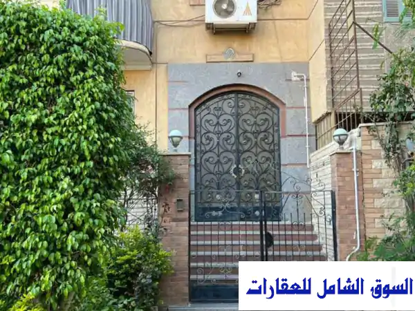 عمارة مميزة للبيع في 6 أكتوبر بسعر لا يُفوّت! فرصة استثمارية ذهبية