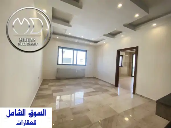 شقة أرضية فاخرة للإيجار في أم السماق - مساحة 240م + حديقة 100م! (رقم الإعلان: 8501)