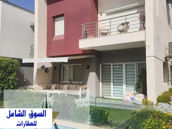 فيلا فاخرة للبيع في مدينتي بمساحة 240م² + حمام سباحة...