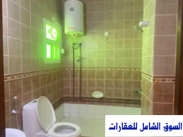فلل فاخرة للإيجار في أم صلال - 5 غرف نوم، مجمع آمن، موقع متميز!
