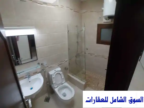 شقة عائلية فاخرة للإيجار في الوكرة - من المالك مباشرة بدون عمولة!