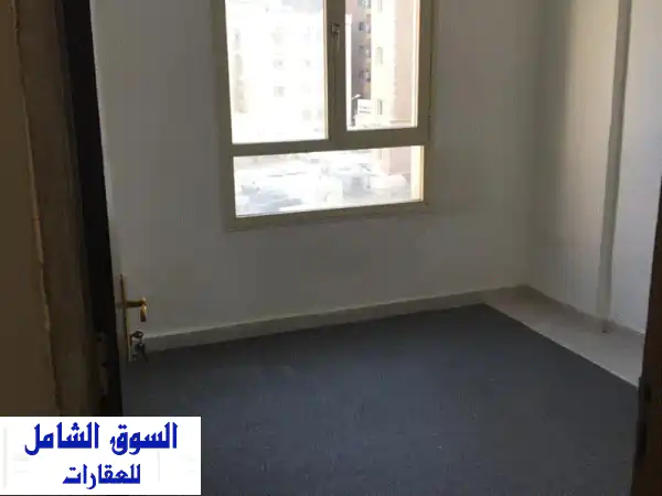 غرفة مفروشة بالكامل لشاب جامعي ملتزم في حولي -...