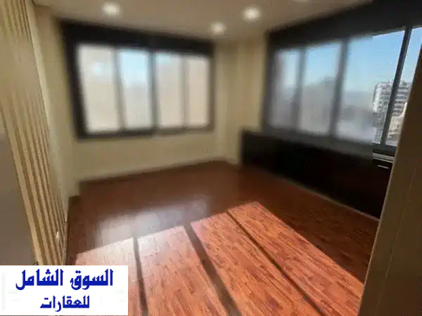 مكتب للإيجار في سن الفيل - موقع متميز ومساحة واسعة