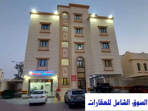شقة عائلية فاخرة للإيجار في الوكرة - من المالك...