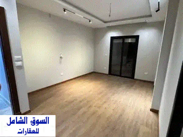 شقة 4 غرف نوم للبيع في بالم هيلز القاهرة الجديدة بأقل مقدم! استلام فوري!