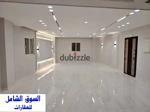شقة فاخرة للبيع في بالم هيلز، نيو كايرو | استلام فوري...