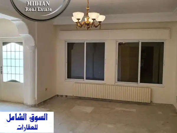 شقة فاخرة للإيجار في عبدون - 200م²، طابق أول، سعر مميز!