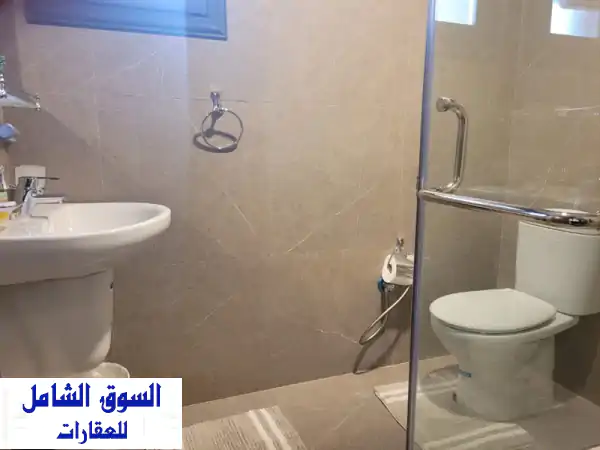 شقة فاخرة لرجال الأعمال في بنيد القار، الكويت -  راحة وعملية في مكان واحد!