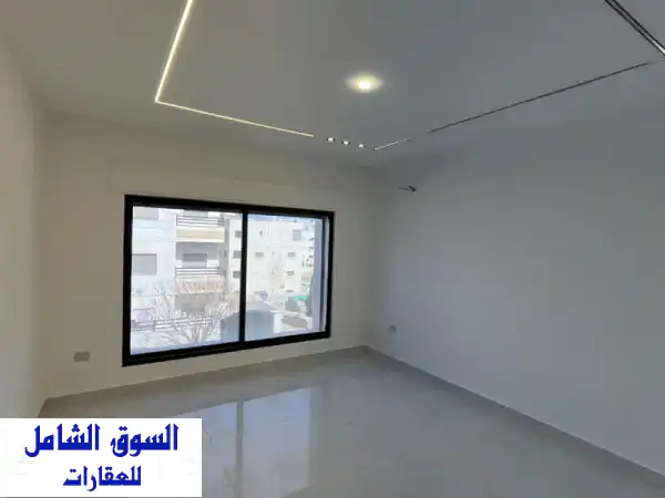 شقة فاخرة للبيع في البنيات - موقع مميز بجانب...