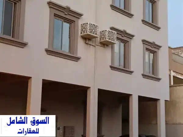 فرصة استثمارية رائعة! بناية مُدرّة للدخل للبيع في المحرق - 166,000 دينار فقط!