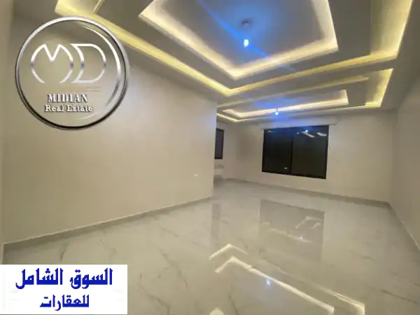 شقة أرضية فاخرة للإيجار في ضاحية الأمير راشد - مساحة 290م + تراس! رقم الإعلان: 8495