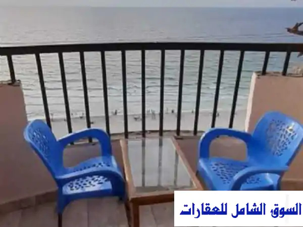 شقة فاخرة مفروشة على شاطئ الزهور - العجمي، الإسكندرية...