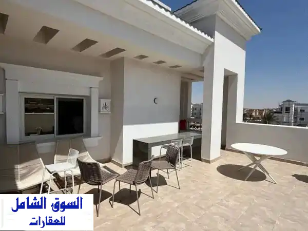 فيلا روف كورنر مميزة في ماونتن فيو 11 - إطلالة خلابة...