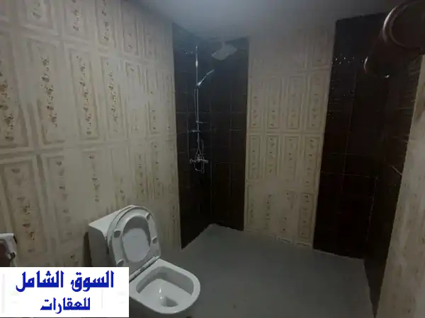 غرف نوم واسعة جديدة للعزاب في العالي - شامل الكهرباء والماء والإنترنت! (أول مستأجر)