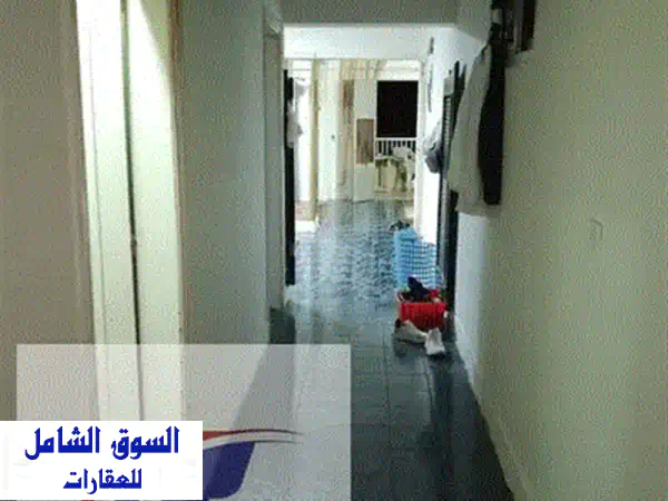 شقة بحرية فاخرة للبيع في المنطقة الثامنة - سعر مغر! قرب السراج مول